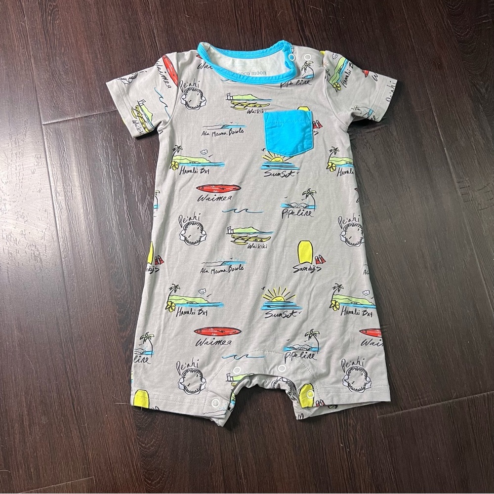 Coco Moon Hawaii Gray Surf-Print Baby Footie Snap Buttonwith Blue Pocket